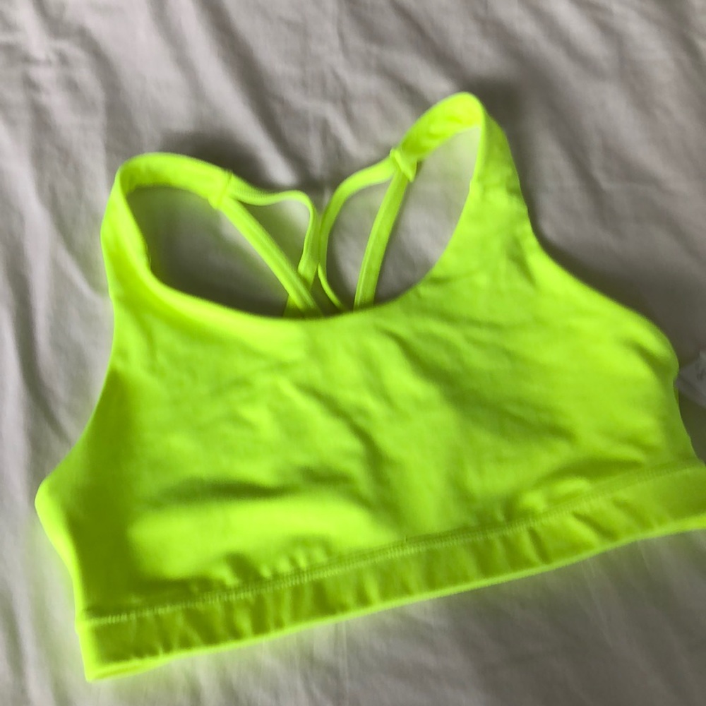 Old navy women’s sports bra